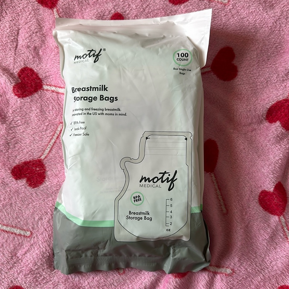 Motif Breastmilk Storage Bags